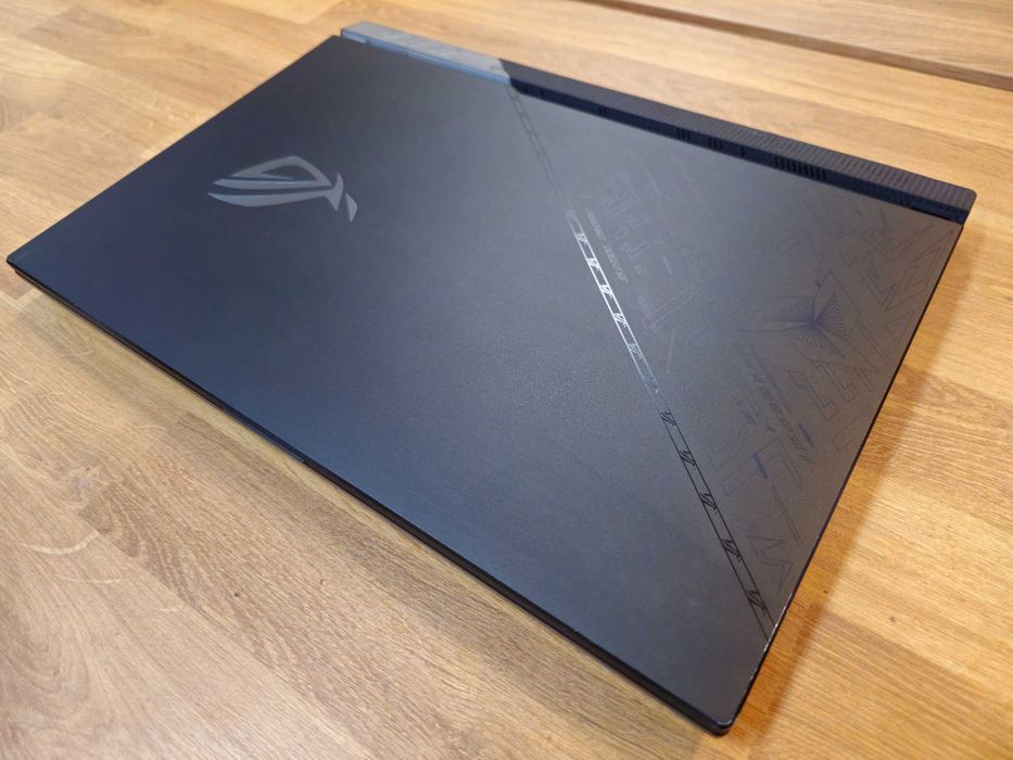 ASUS ROG Strix SCAR 17 G733 i9 12950HX 32GB RTX3080Ti 1TB