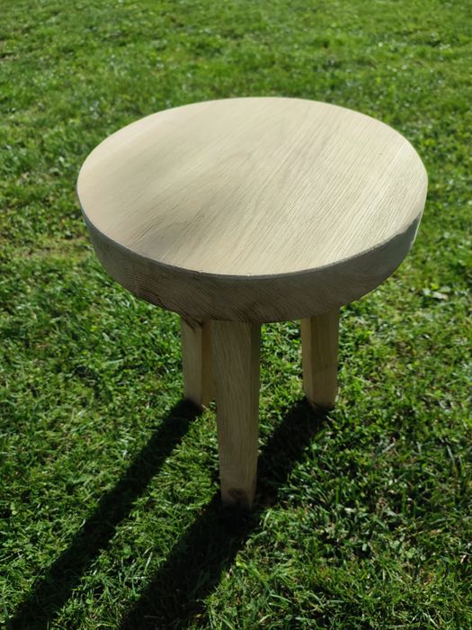 Stolik  dębowy  szerokość 30cm