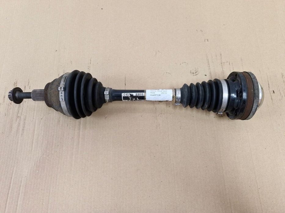 VOLKSWAGEN PASSAT B6 2.0 TDI MANUAL PÓŁOŚ LEWA PRZÓD KRÓTKA 3C0407271S