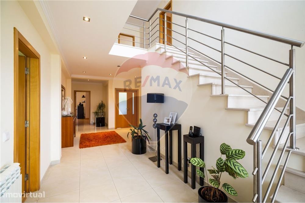 Moradia T6 para venda