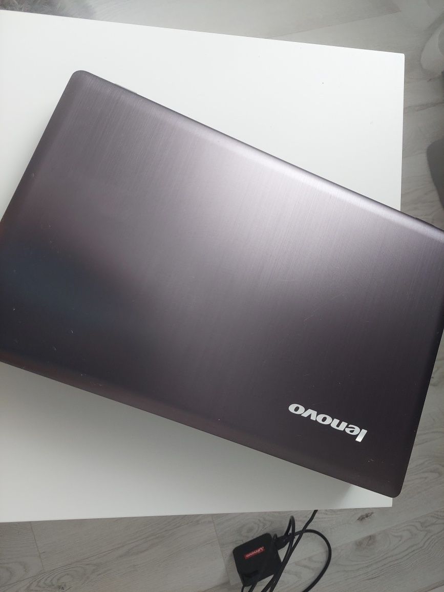 Ноутбук  Lenovo Z580