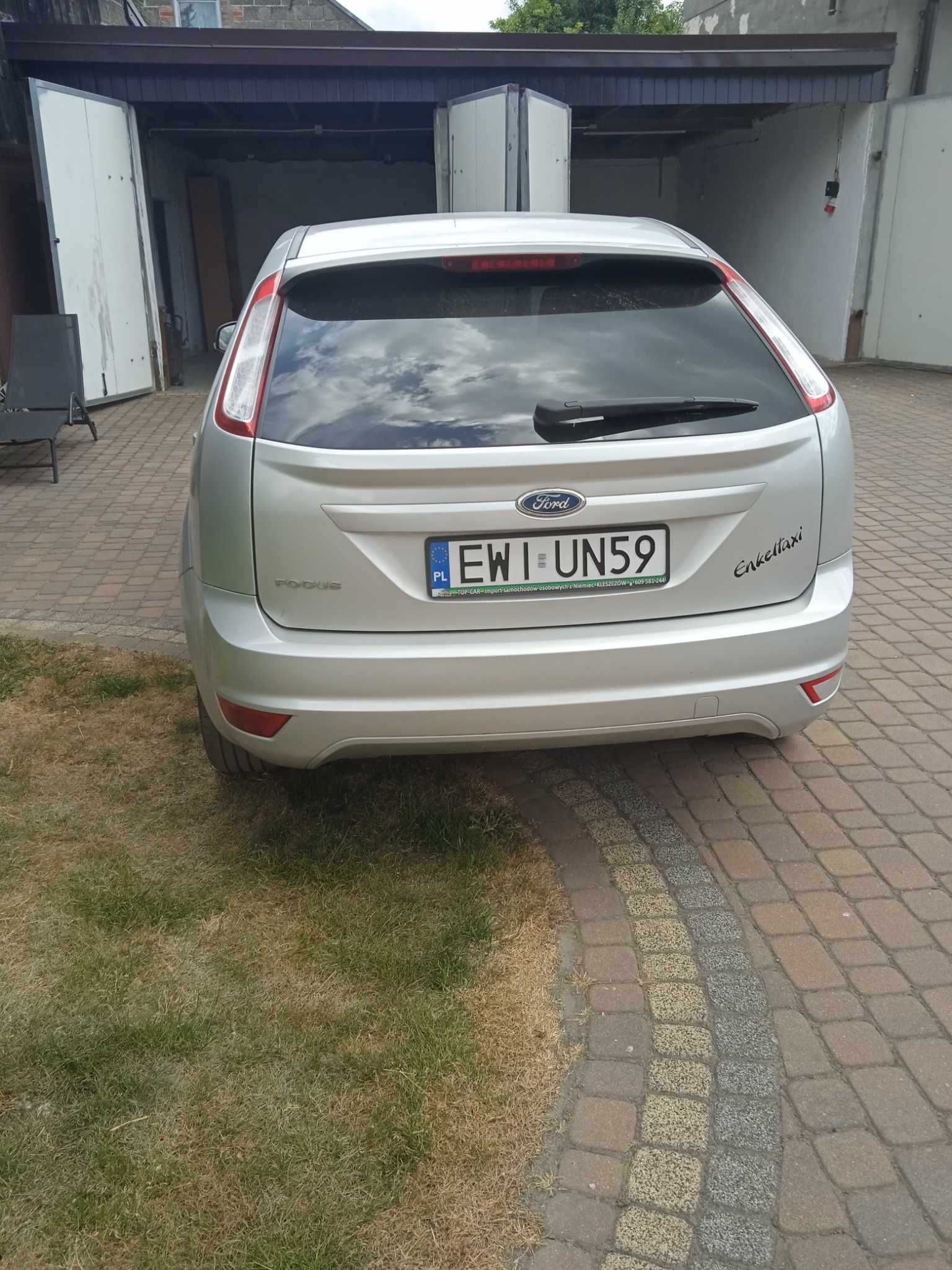 Ford Focus mk2 benzyna 1.6