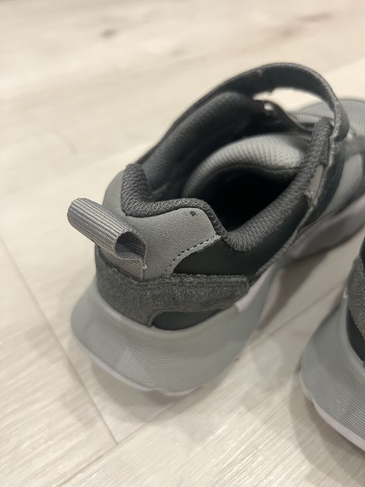 Кросівки skechers 32