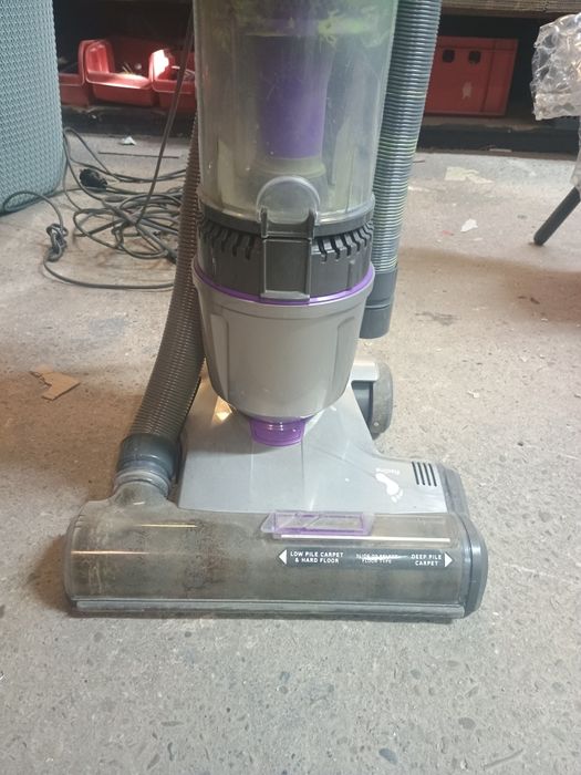 Od odkurzacz pionowy bezworkowy vax pet max