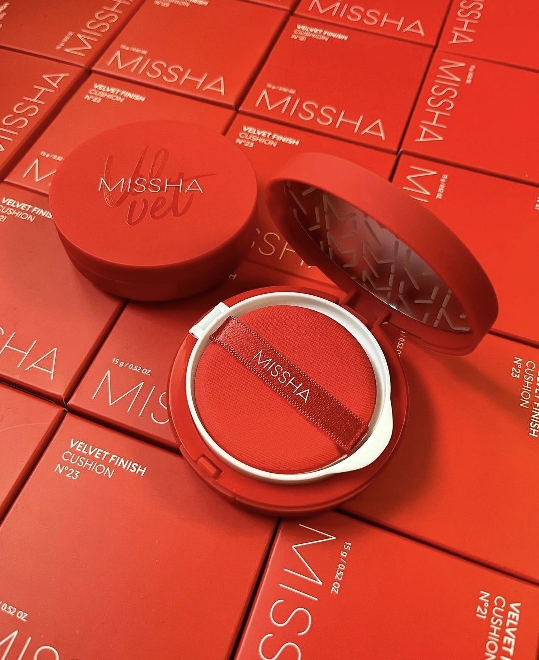 Тональний кушон з матовим фінішем Missha Velvet Finish Cush