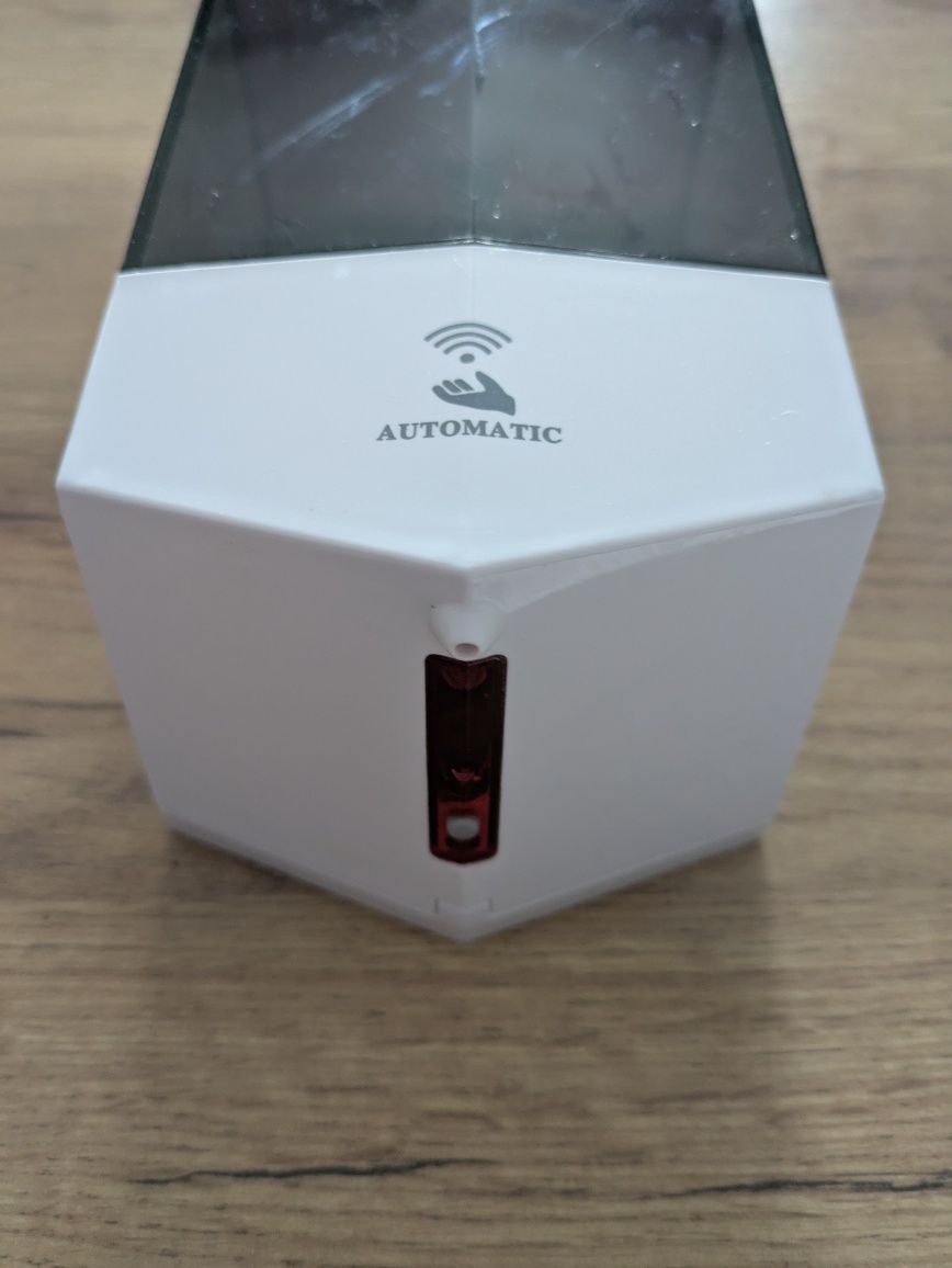 Dozownik na mydło automatyczny 600 ml