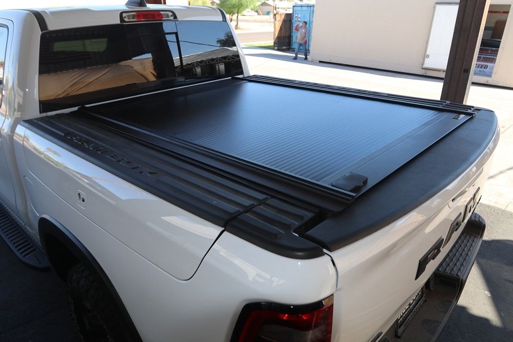 RETRAX ONE MX Roleta paki zwijana 5,7ft Dodge RAM 1500 RAMBOX