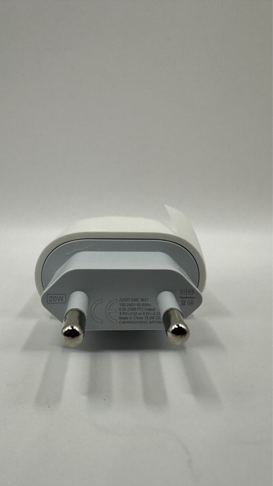 Zestaw Ladowarka 20W + Kabel Ligthning Usb -C 2 M