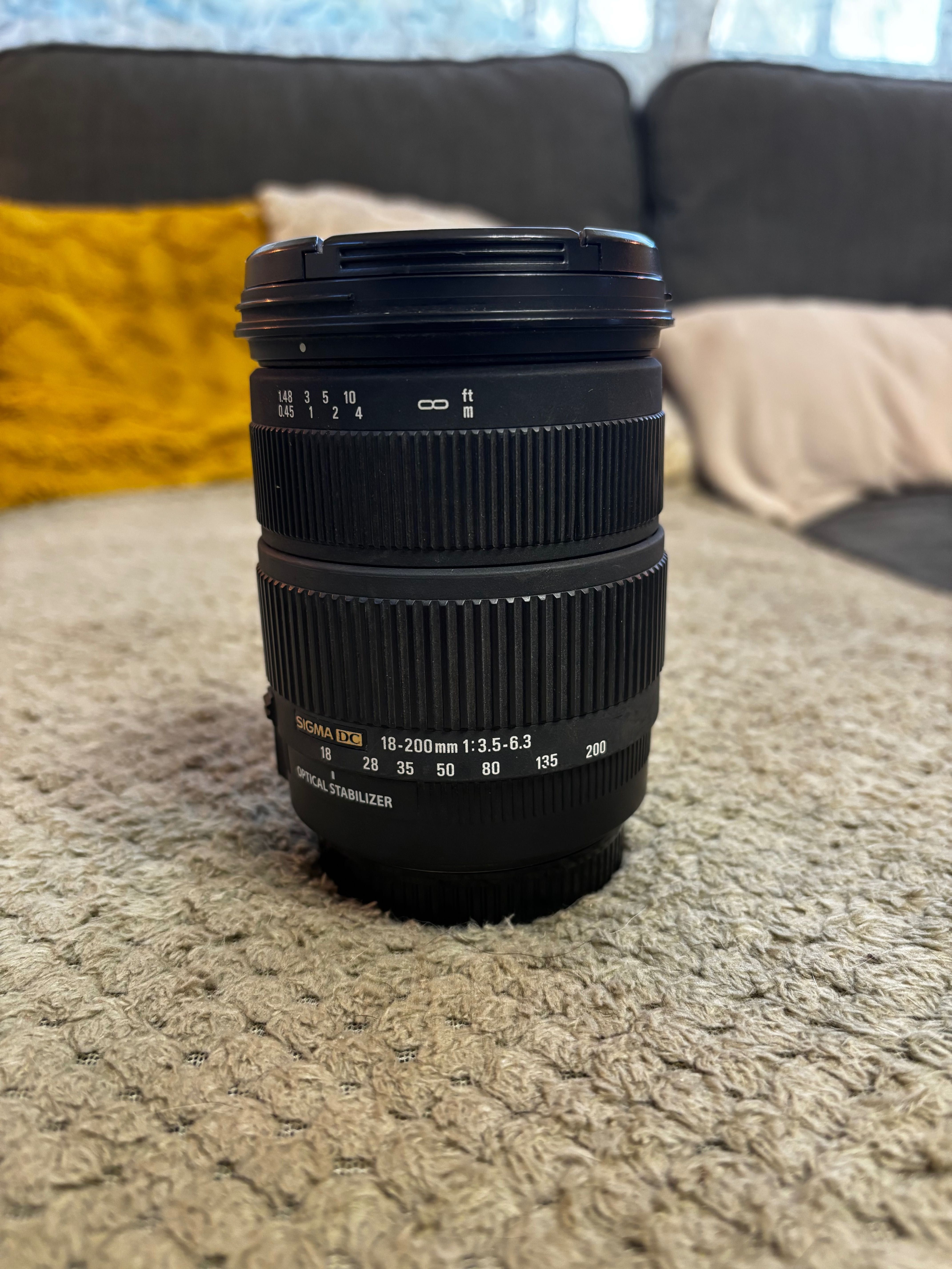 Objetiva Sigma DC 18-200