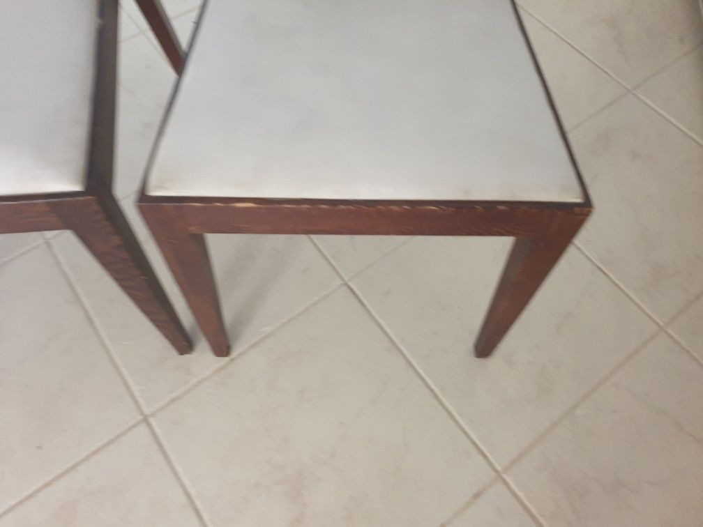 Conjunto mesa de jantar extensivel + cadeiras, madeira maciça