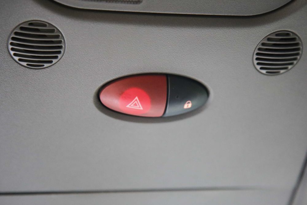 Продам евакуатор Opel Movano