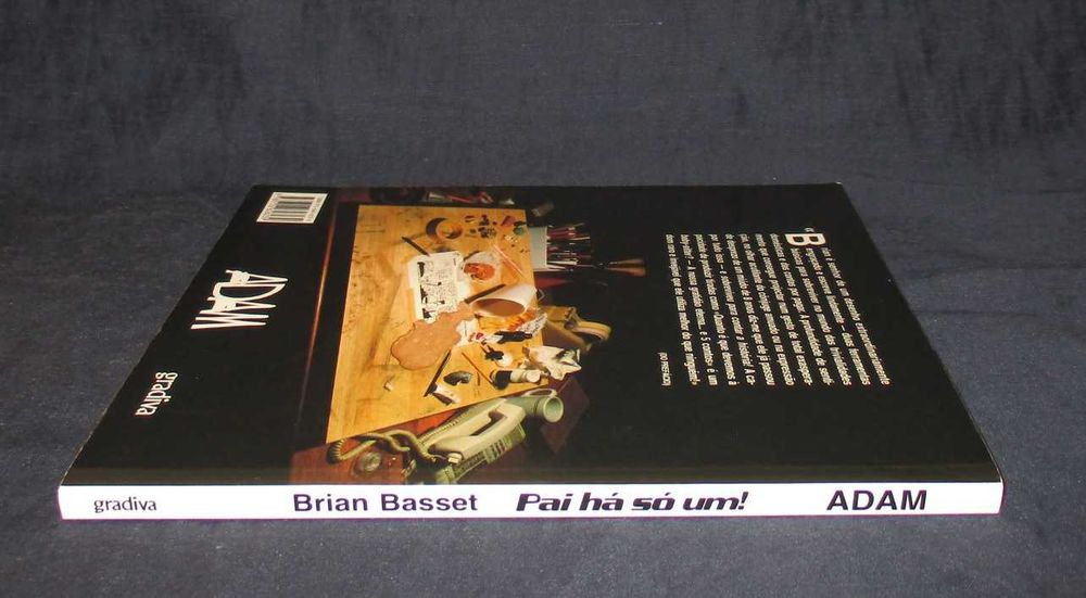 Livro Pai há só Um! Adam Gradiva