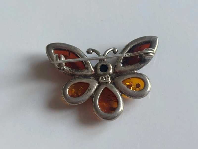 Broszka z bursztynem i srebro próba 925