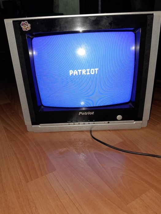 Телевізор Patriot