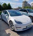 Оренда Tesla Model 3  | таксі | подобово