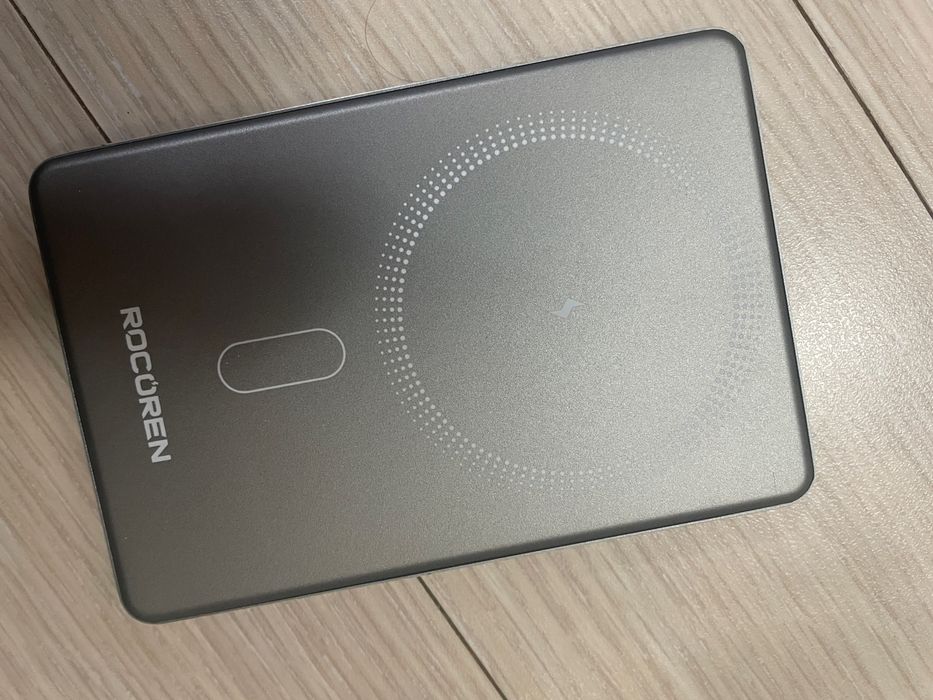 Якісний Павербанк (powerbank) відомого виробника Rocoren 5000mAh MagS