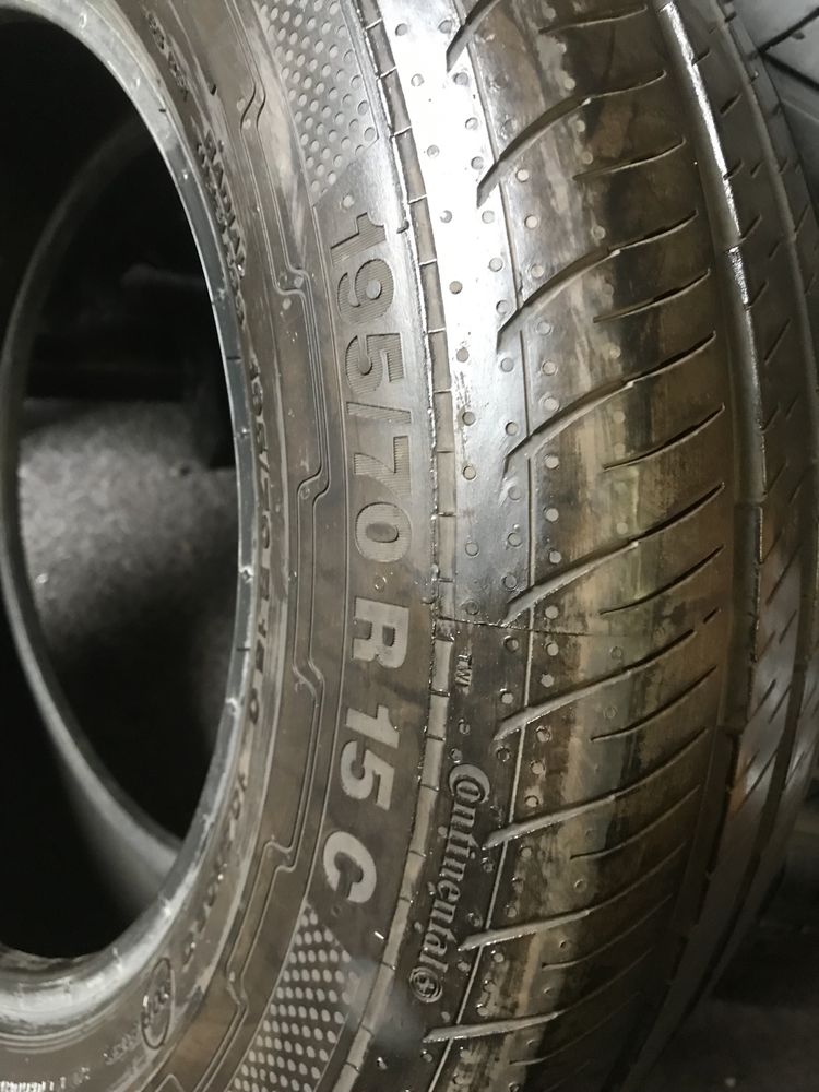 1 szt.opona letnia 12r.8mm 195/70R15C Continental VancoEco 104/102Q