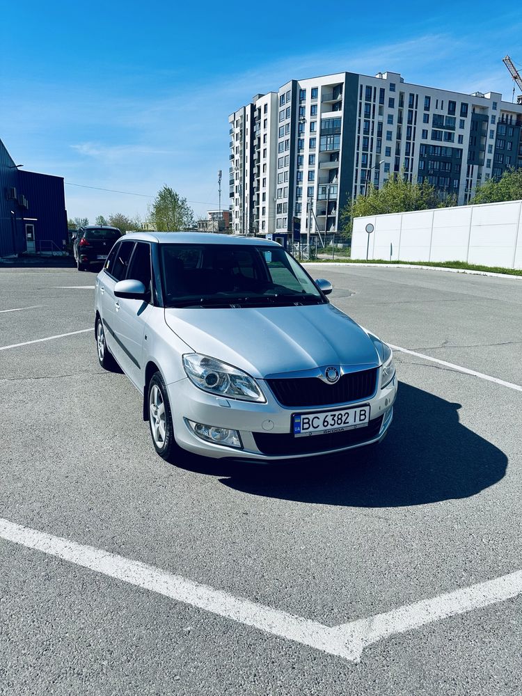 Skoda fabia 2010 /1,6 tdi 105 kc