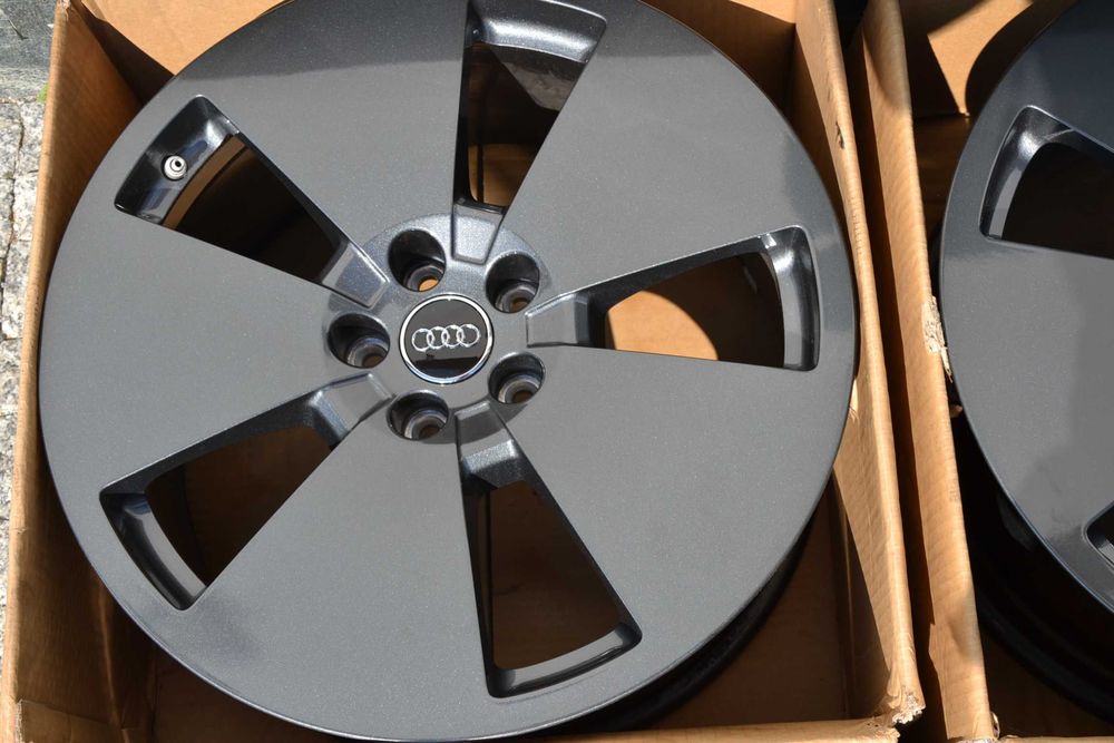 Felgi Audi Q7 Q8 E-TRON 4KE 19" Demo Oryginał Salon Jak Nowe