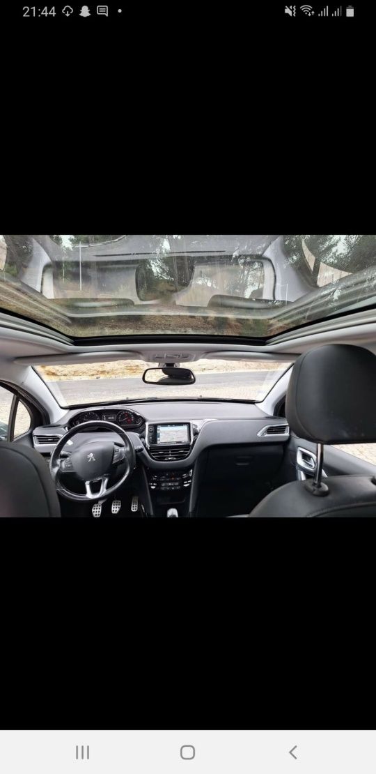 Peugeot 2008 line