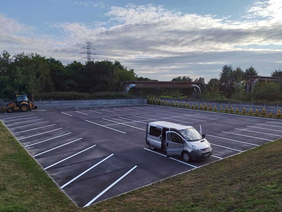 Oznakowanie poziome malowanie linii garaze podziemne znaki poziome