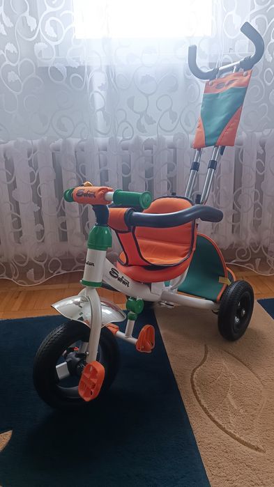 Дитячий триколісний велосипед з батьківською ручкою