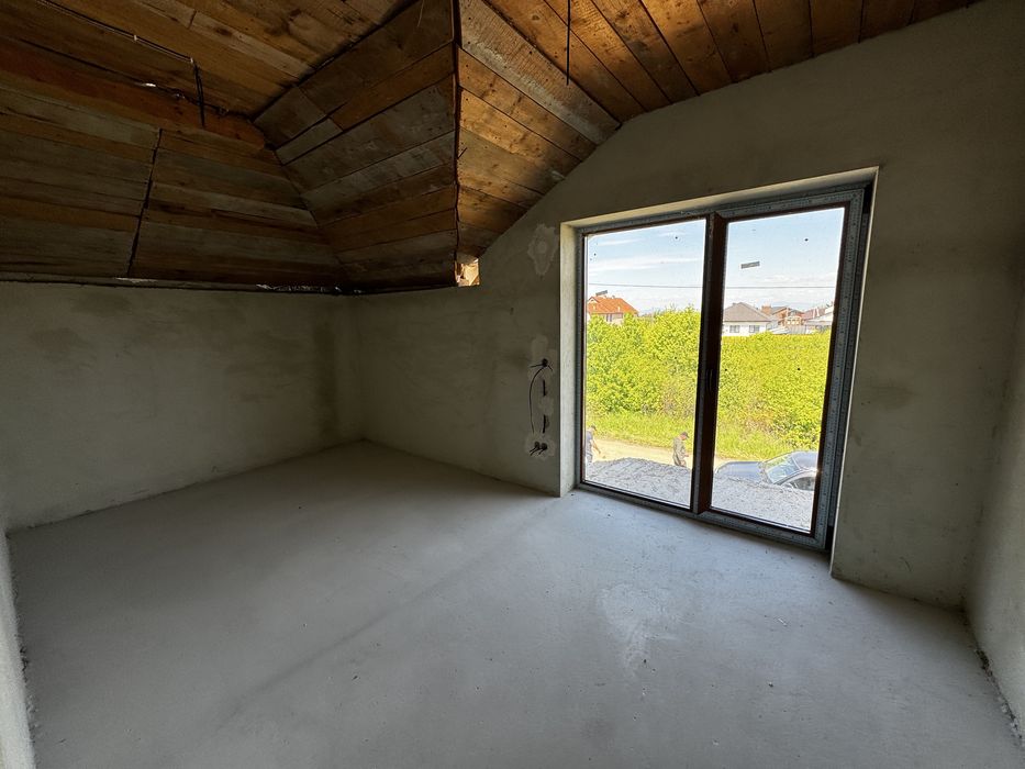 Продаж якісного будинку для великої родини