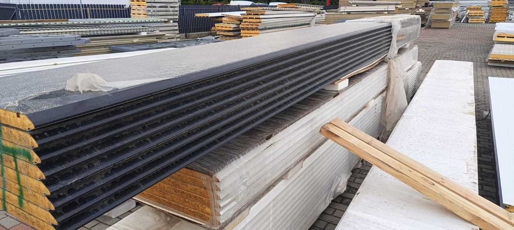 Płyty warstwowe ścienne oraz dachowe