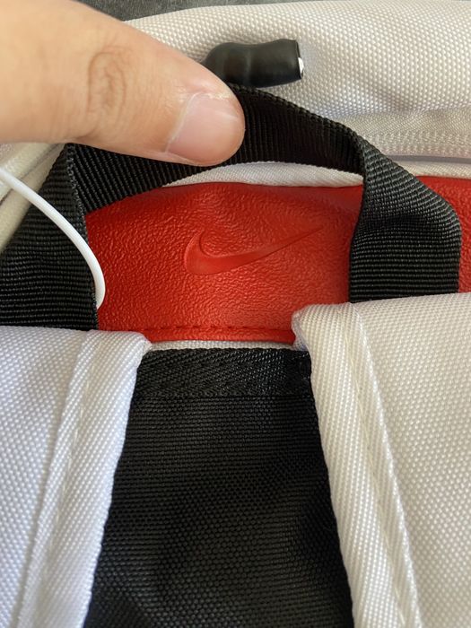 Mala nike elite branca e vermelha