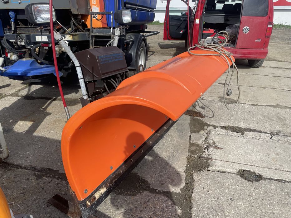 Pług Śnieżny Schmidt silnik SNK 240 szer 210cm do śniegu stratos 12V