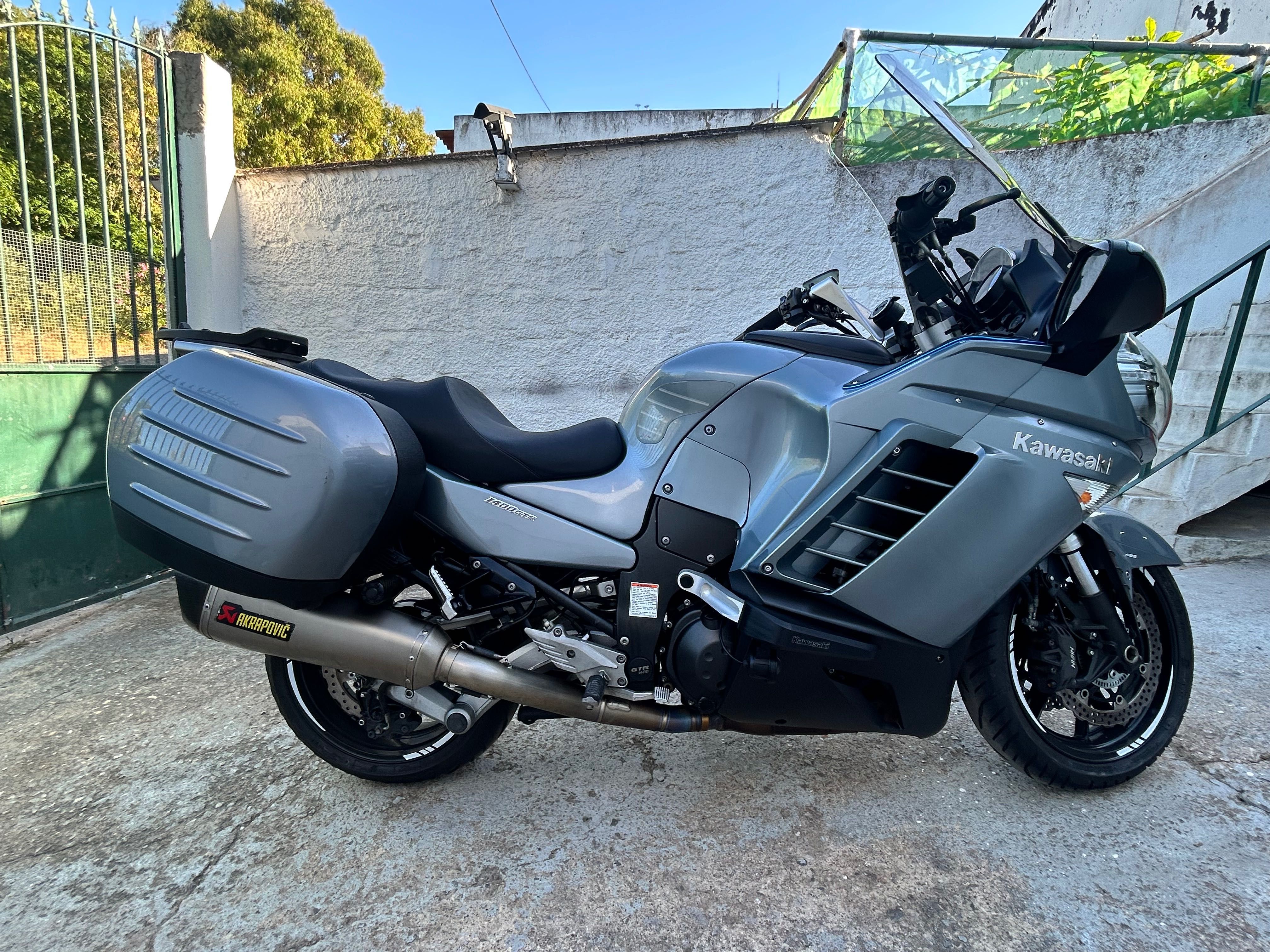 Kawasaki GTR 1400