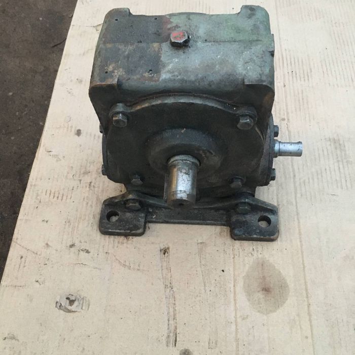 Редуктор червячный 1 к 40