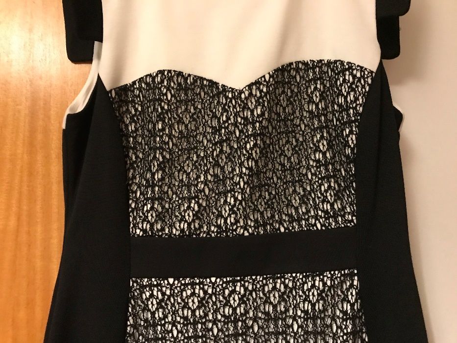 Vestido preto e branco pérola