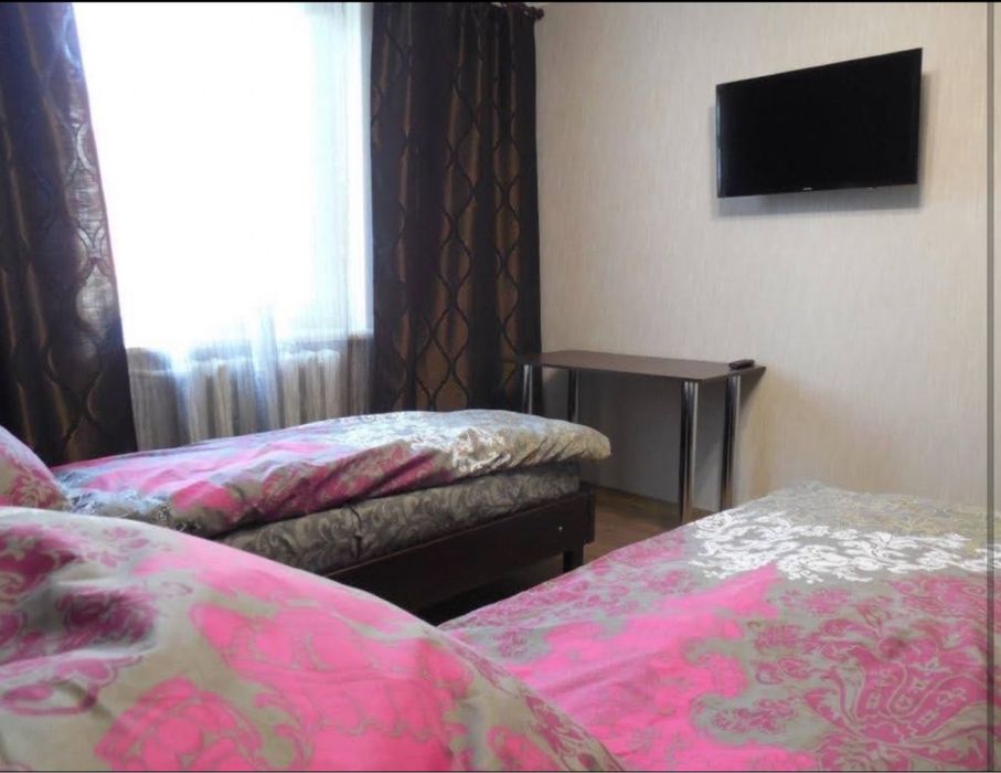 Продам 2 ком кв с двумя входами и сан узлами Метро Науки