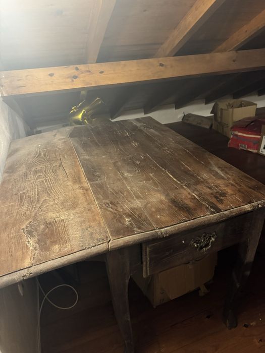 Mesa Antiga Estilo Luís XV - Madeira Maciça Vintage