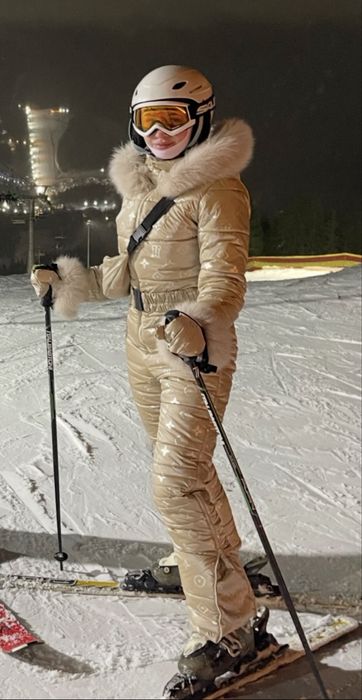 Лижний комбінезон