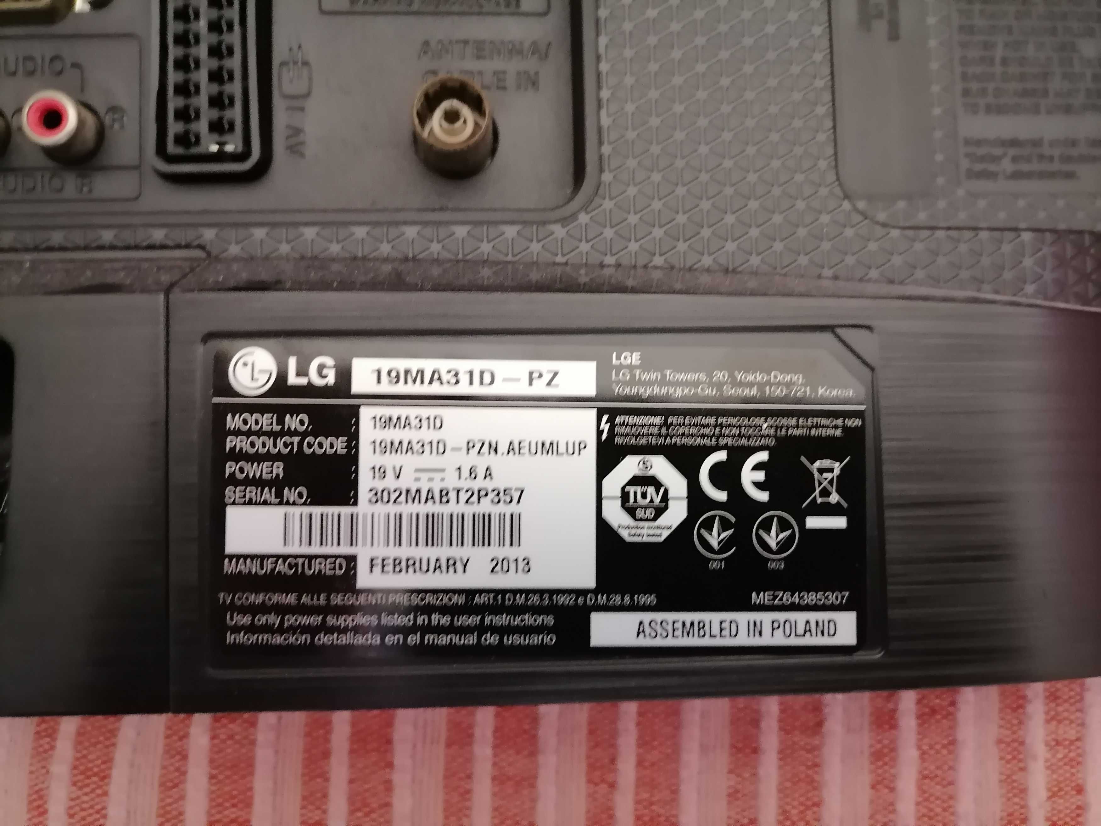 Vendo Tv LG led 19 polegadas com TDT HD incorporado.