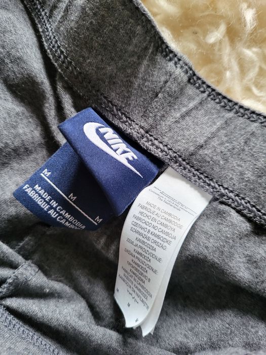 Legginsy Nike Szare rozm M Czarny Znak