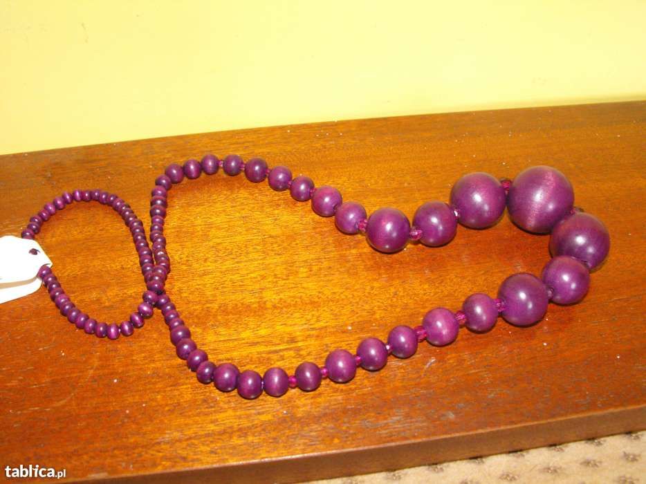 korale fioletowe C&A nowe