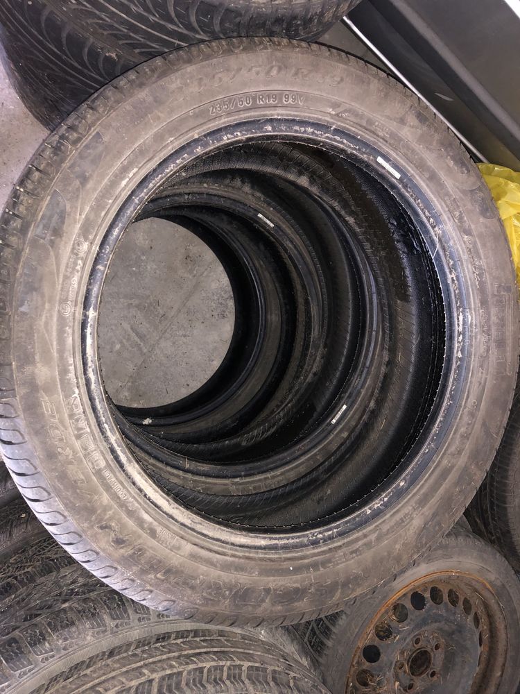 Opony Pirelli 235/50/19 R lato jak nowe SUv