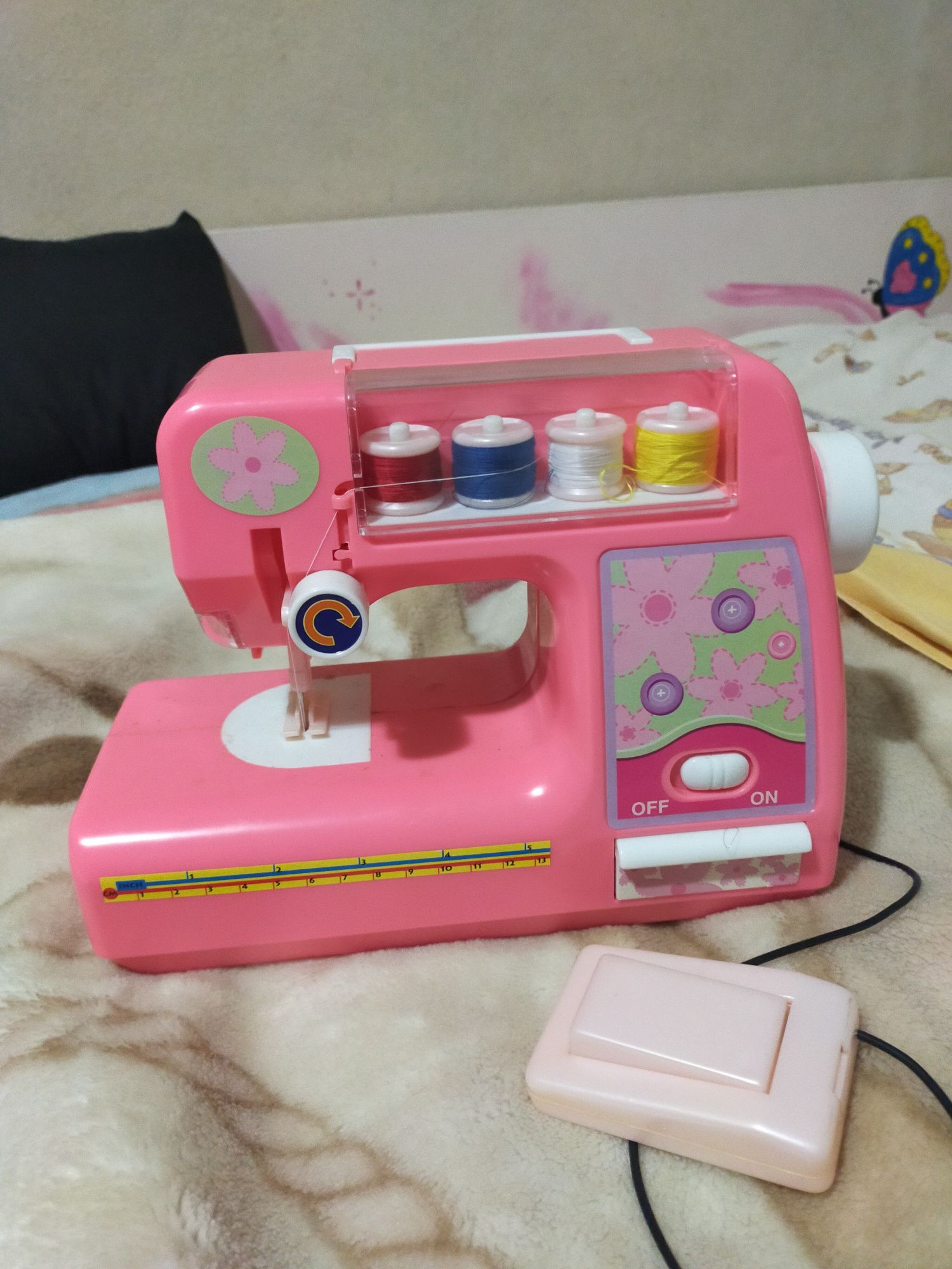 Brinquedo máquina de costura