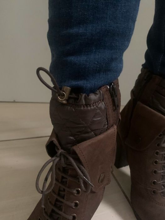 Kozaki Clarks r 38