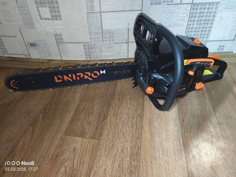 Бензопила Дніпро М для дерева