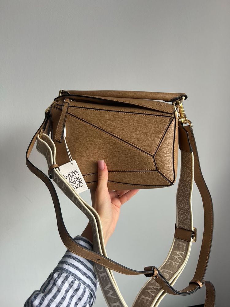 Torebka Loewe Small Puzzle Bag in Classic Calfskin Caramel
