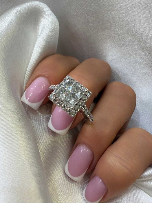 Pierścionek z diamentami naturalnymi 1.65ct