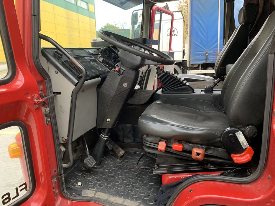 Volvo fl 608 надійна Швецька вантажівка в рейсовому стані