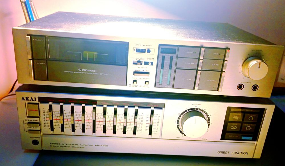 Leitor Cassetes Pioneer e Equalizador Akai - Made in Japan