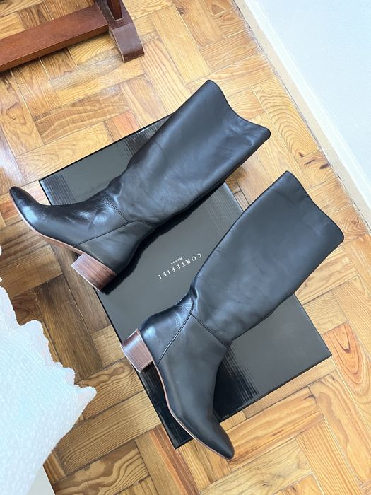 Botas pele pretas, tamanho 37