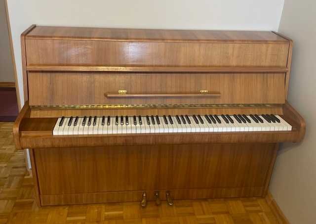 Pianino Calisia koniec lat 80-tych