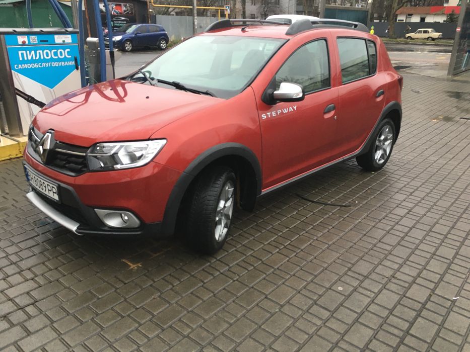 Продам Рено Сандеро Степвей